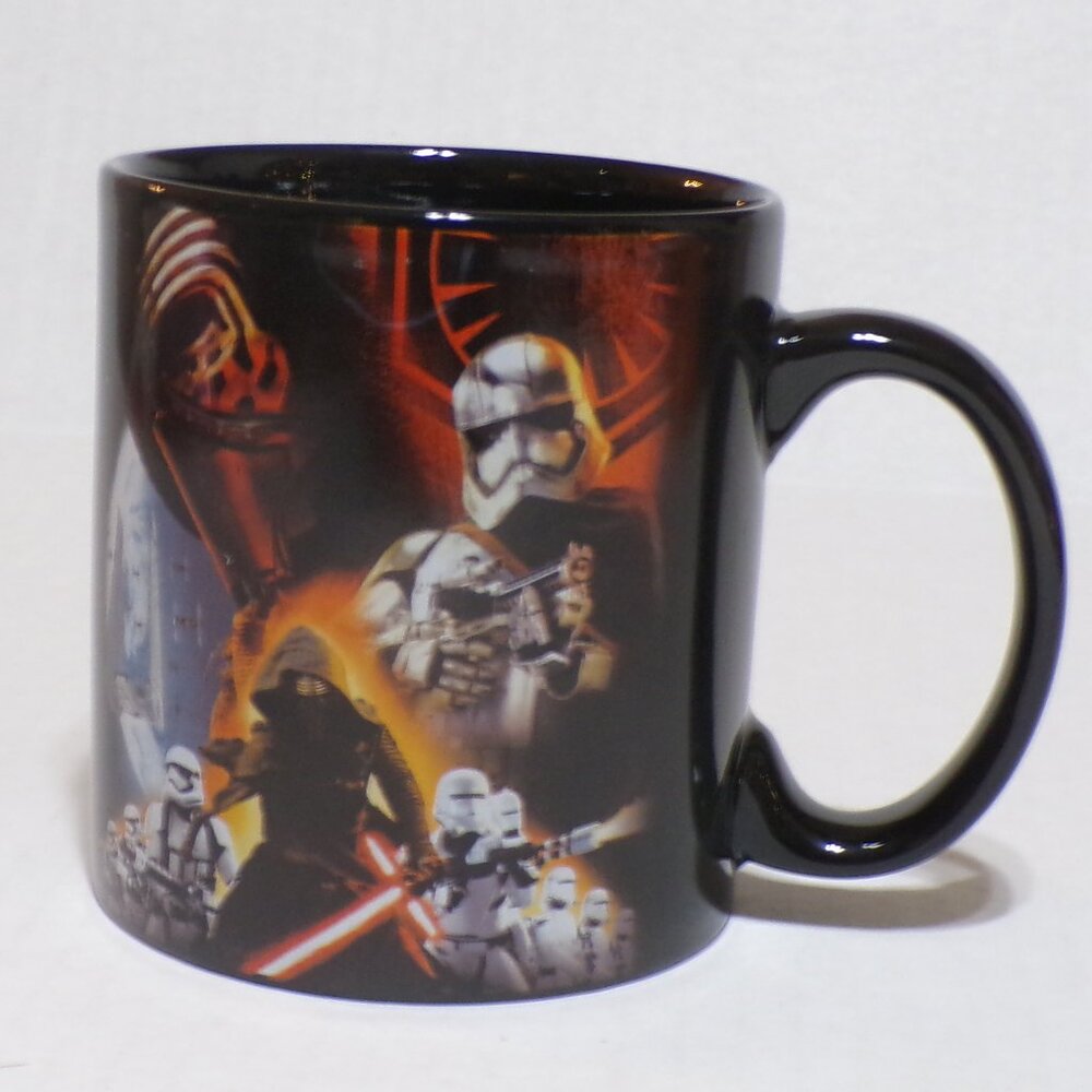 STAR WARS KYLO REN AND FIRST ORDER STORMTROPPER 20oz CERAMIC MUG